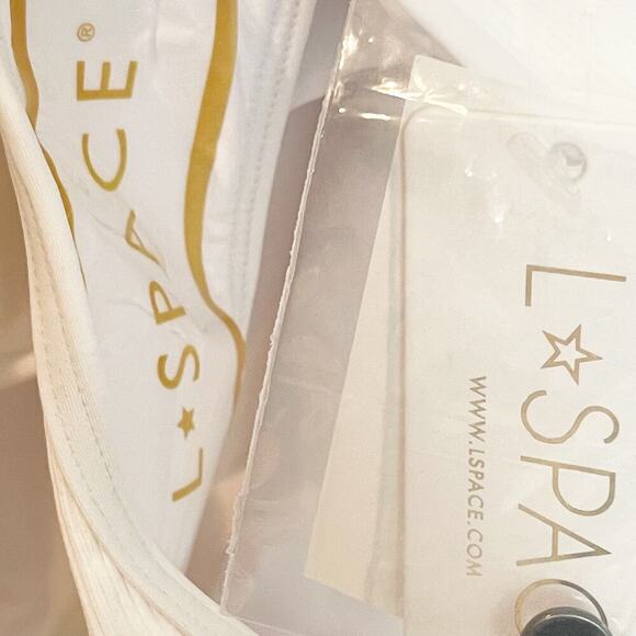 L*space Ribbed Float on One Piece Swimsuit White Size M NWT - Picture 5 of 10